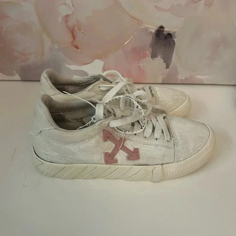 Off-White off white